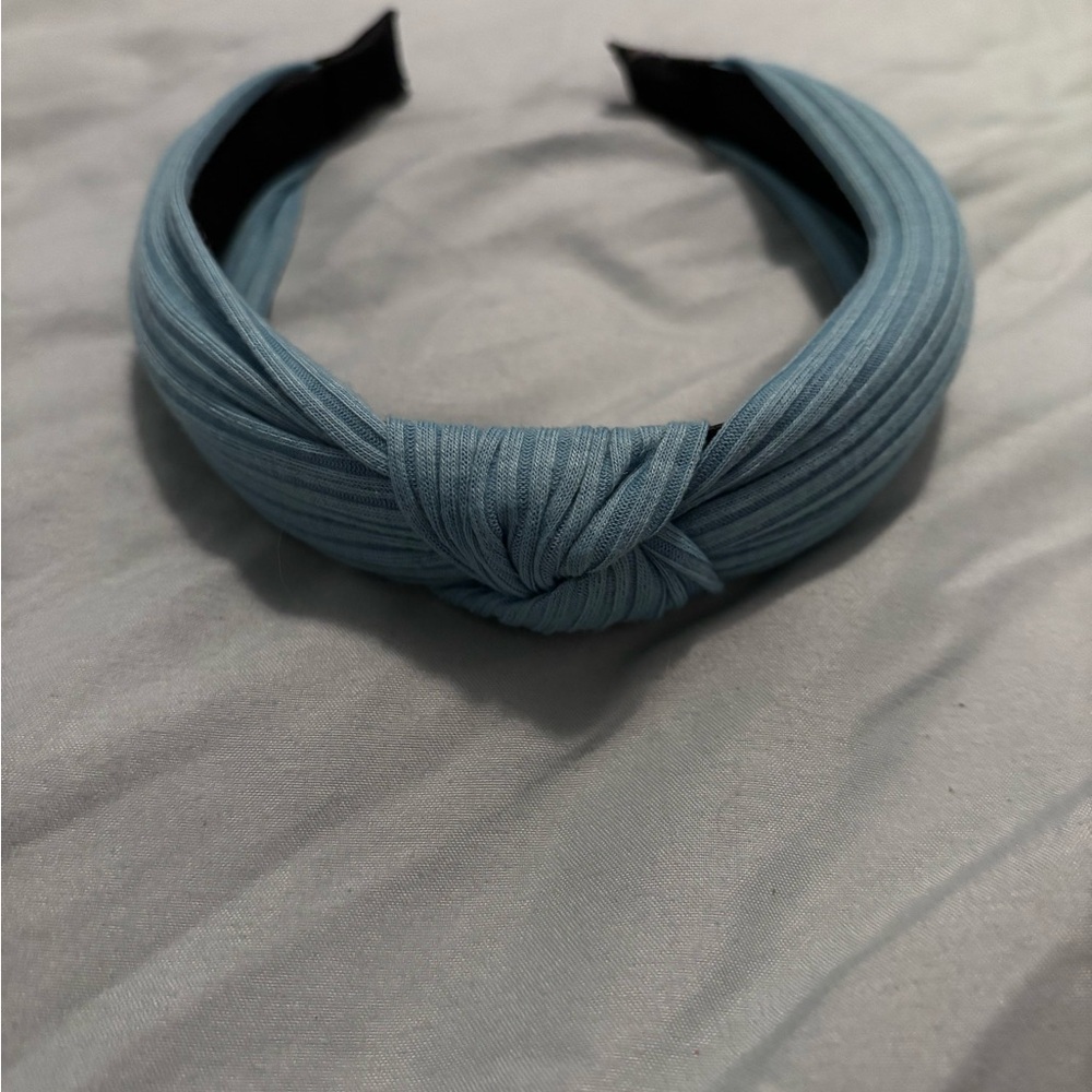 Blue knotted headband - Picture 1 of 2